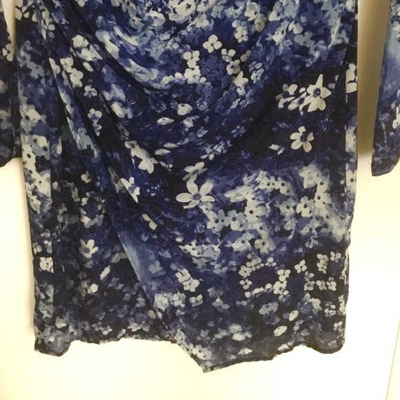 Piperlime | Silk sheath dress with ruching and front wrap design - Picture 3 of 11